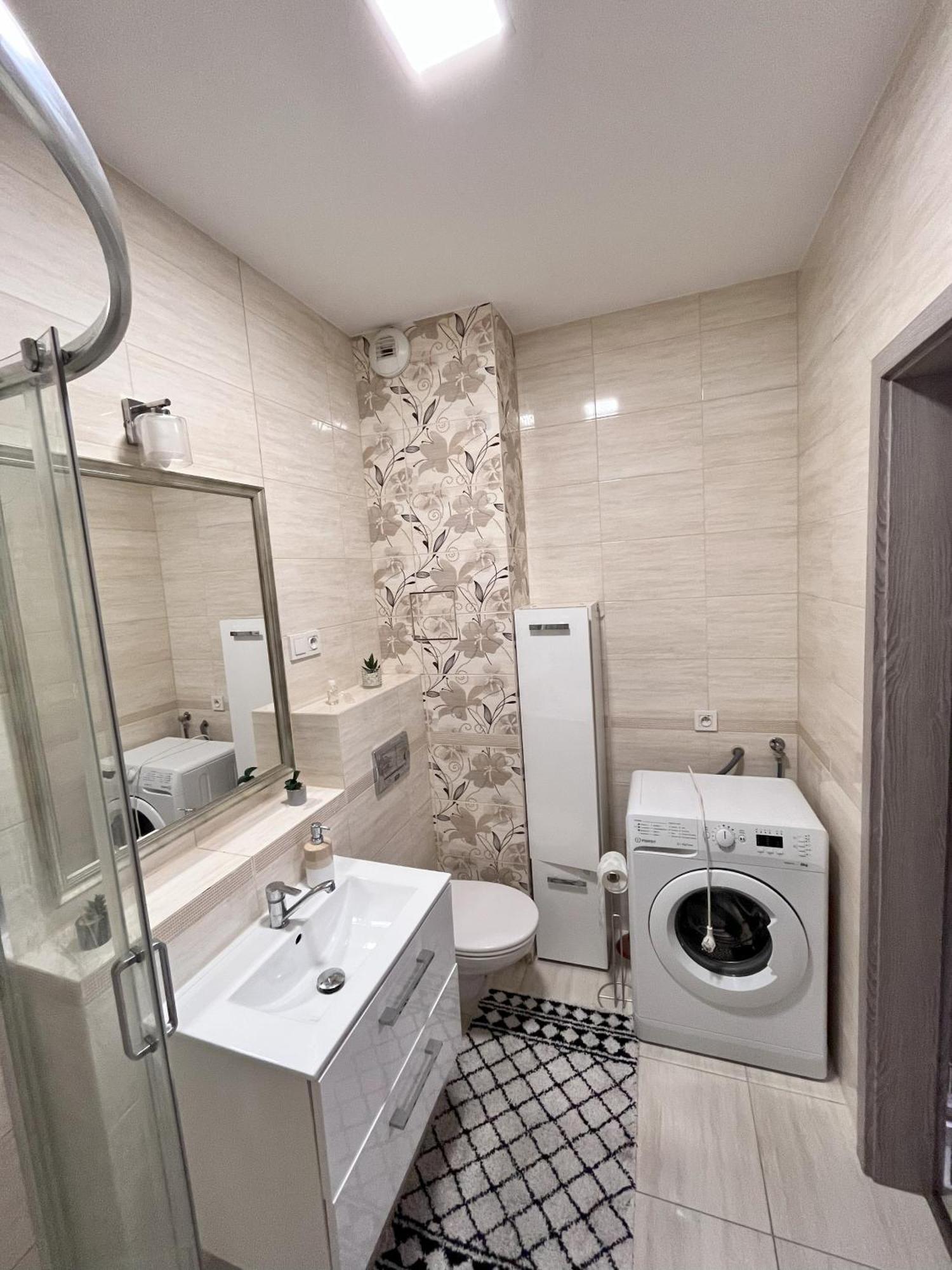 Apartment Metro Slodowiec Free Parking وارسو المظهر الخارجي الصورة